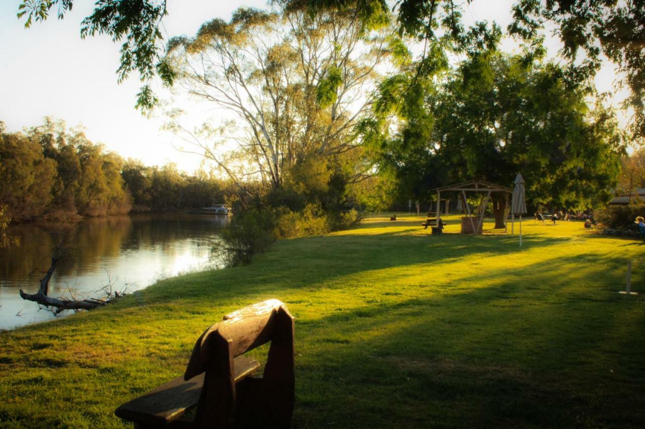 Cadell On The Murray Motel Moama Buitenkant foto